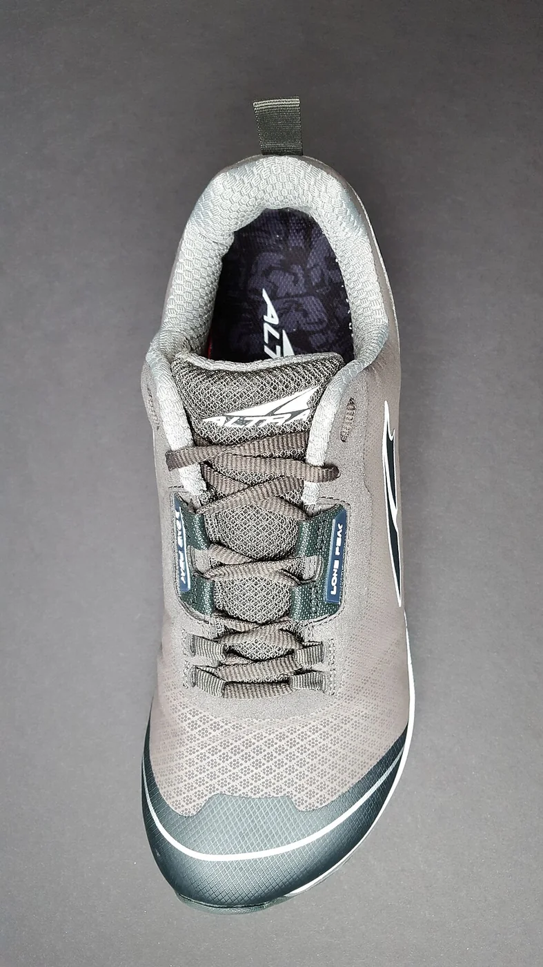 Altra Lone Peak 4
