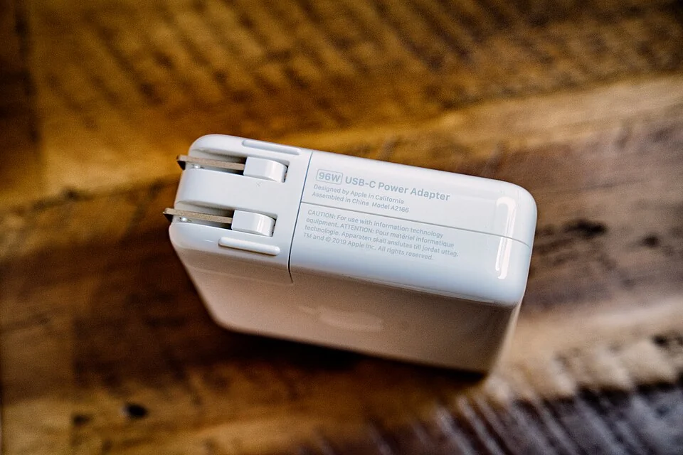 Apple 96W USB-C Power Adapter