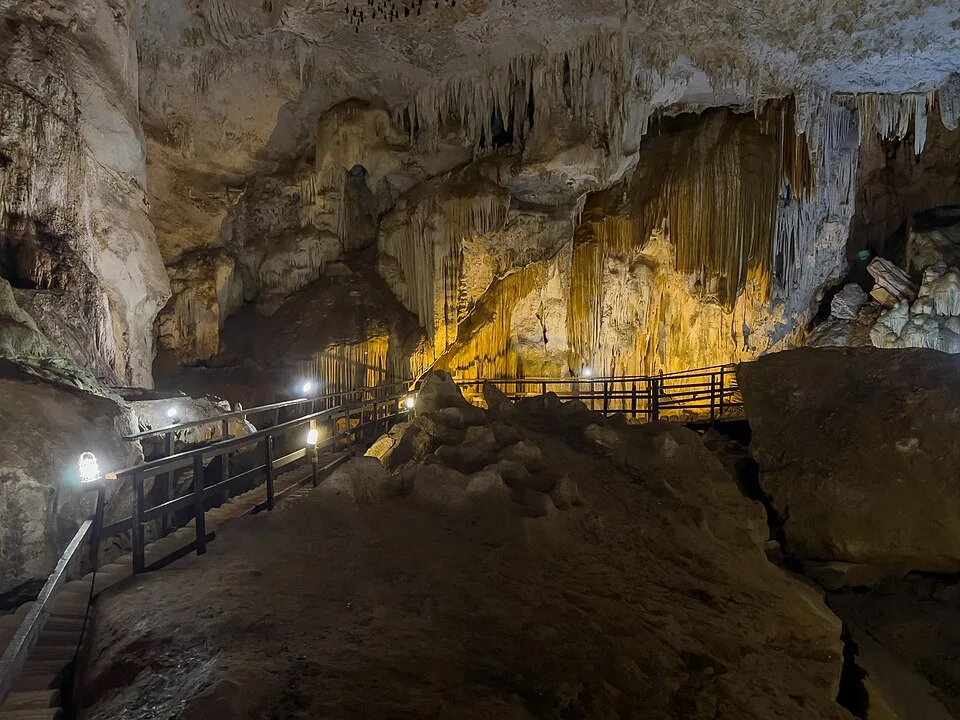 Phra Nang Cave Beach