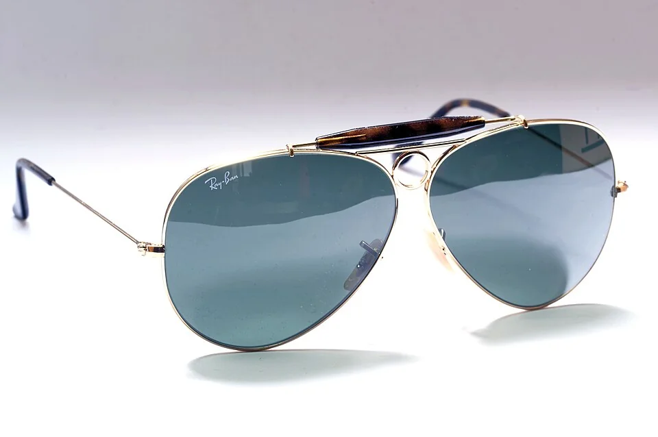Ray-Ban Shooter