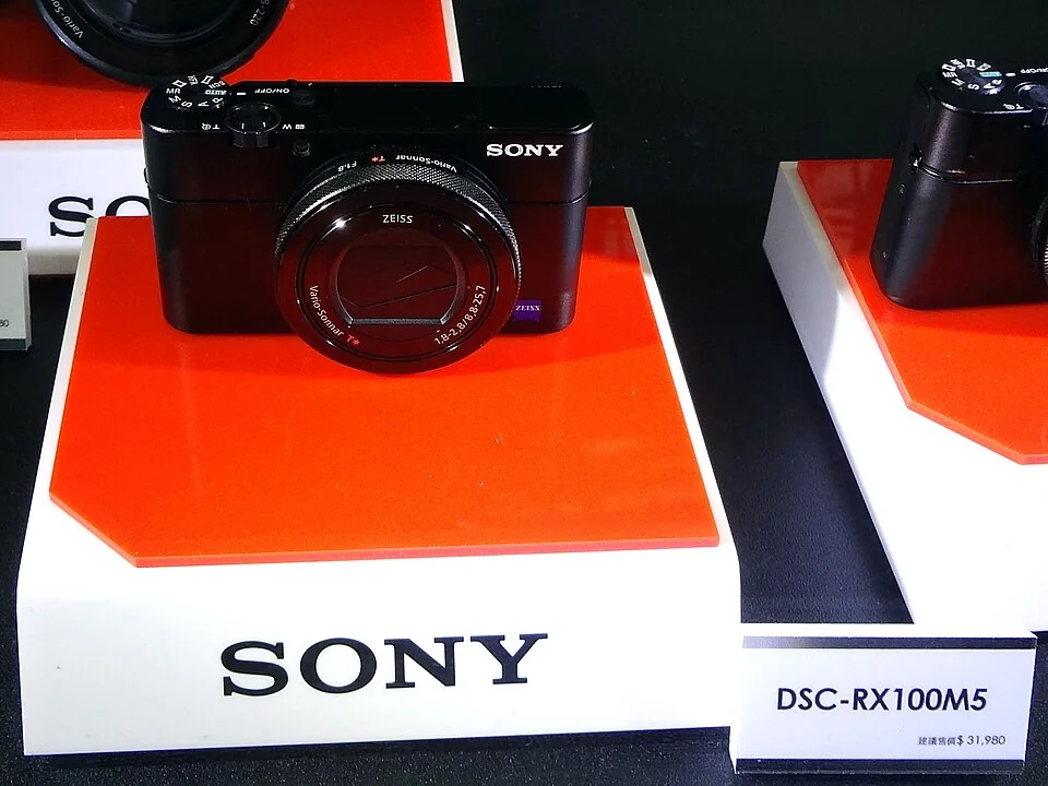 Sony RX100 Mark V