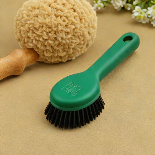 Lixit Rubber Curry Brush