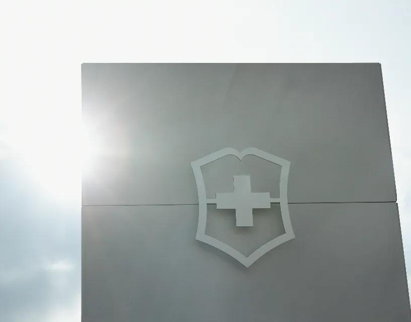 Victorinox Werks Professional