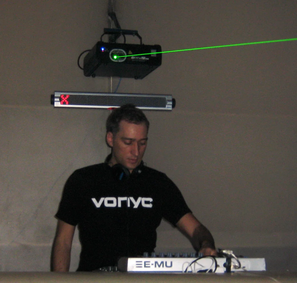 Paul van Dyk - In Between
