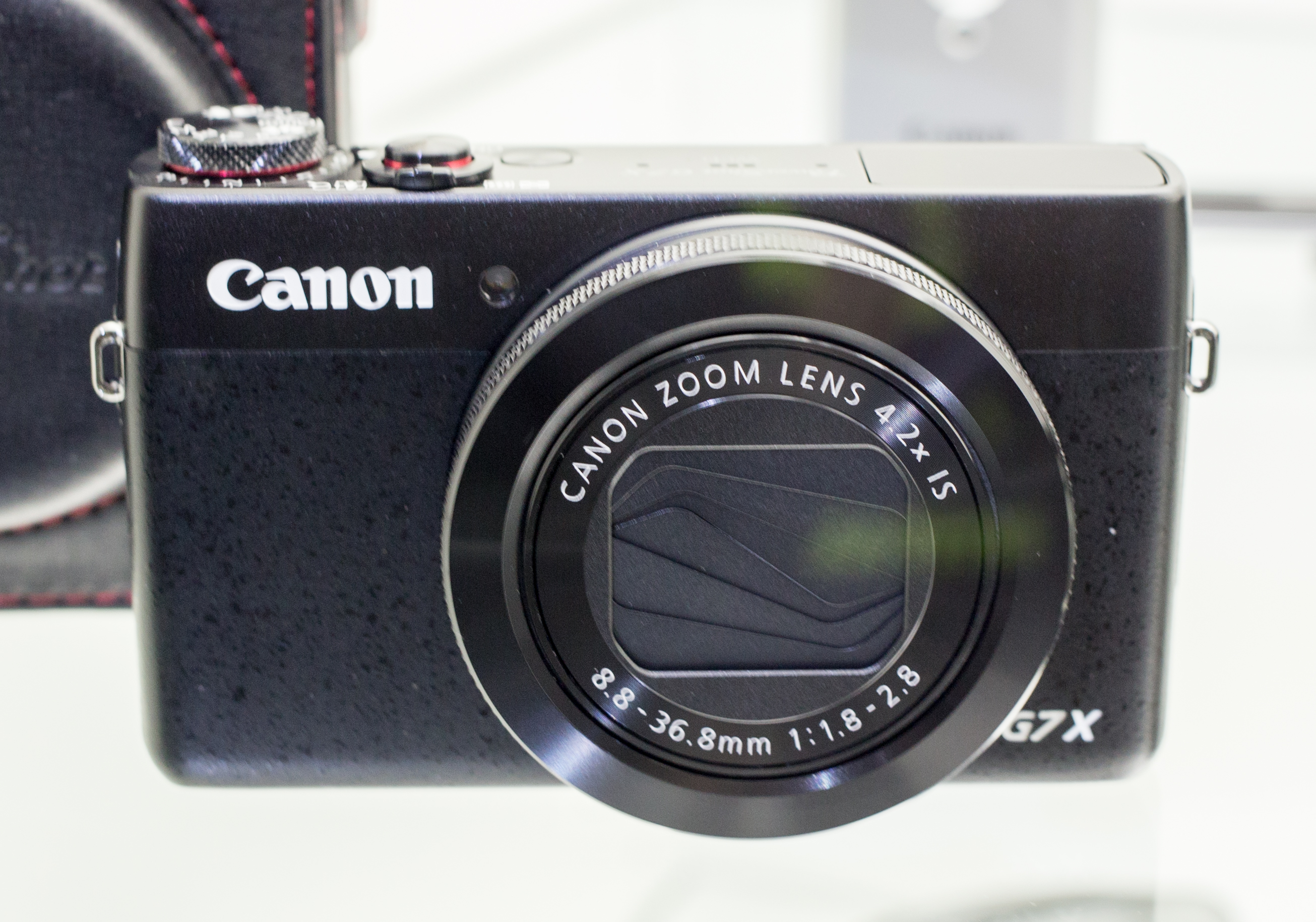 Canon PowerShot G7X Mark III 