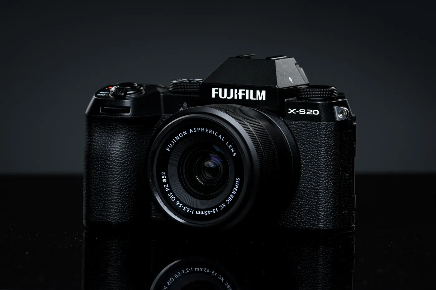 Fujifilm X-S20