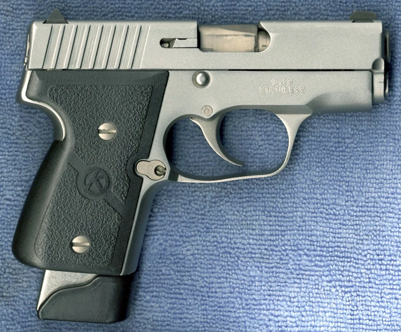 Kahr CM9