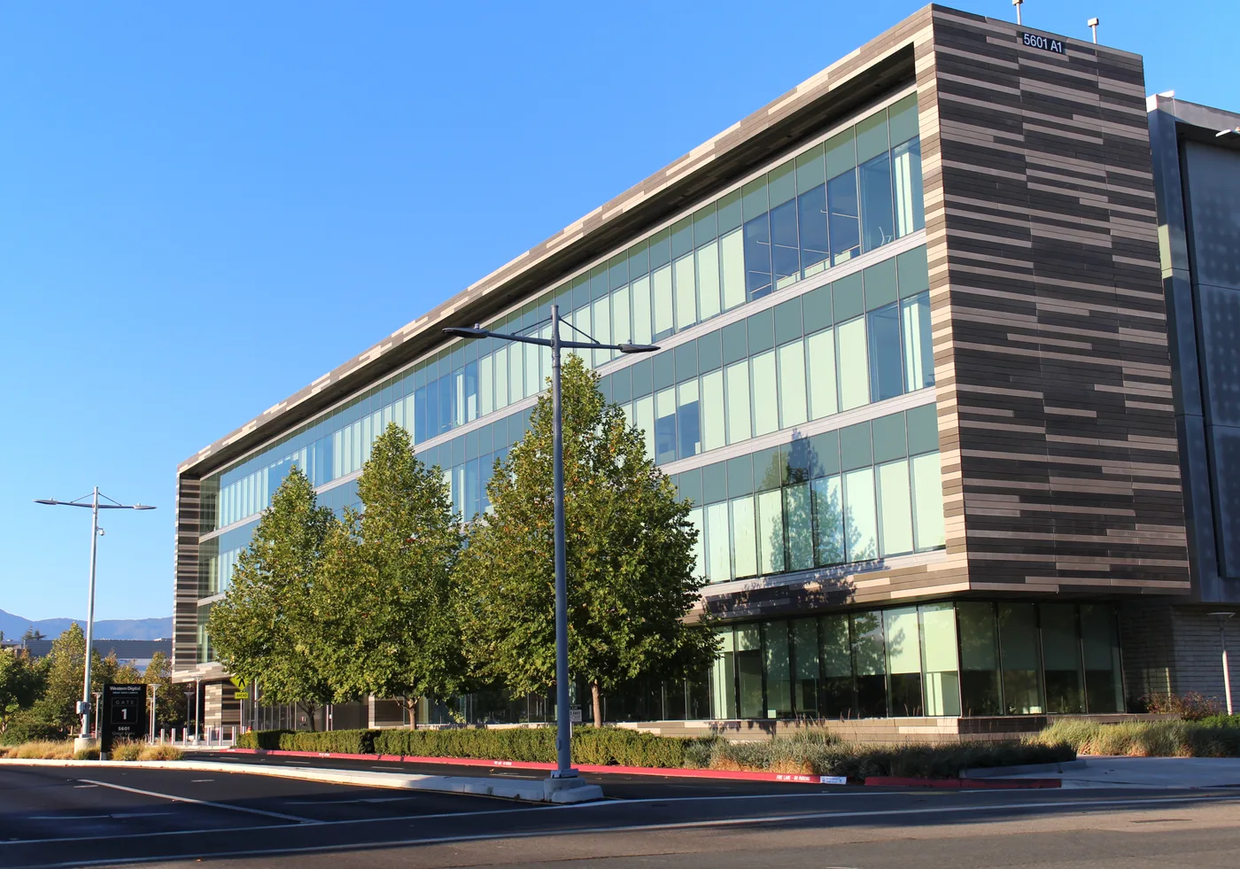 Western Digital Elements