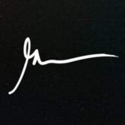 Jab, Jab, Jab, Right Hook: How to Tell Your Story in a Noisy Social World