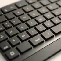 Amazon Basics Bluetooth Keyboard