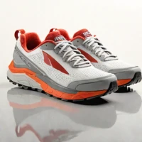 Altra Olympus 4