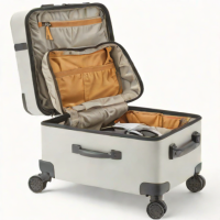 AmazonBasics Hardside Spinner