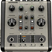 Behringer U-Phoria UM4