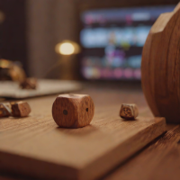 Dice Rolling Dice Cup (Wood)
