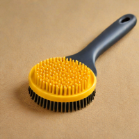 Frisco Rubber Curry Brush