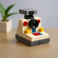 LEGO Ideas Polaroid OneStep SX-70 Camera (21345)