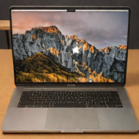 MacBook Pro 14 (M2 Max, 12-Core CPU, 38-Core GPU, 64GB RAM)