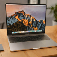 MacBook Pro 14 (M1 Pro, 8-Core CPU, 14-Core GPU, 16GB RAM)