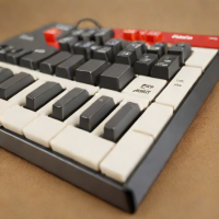 Nektar SE25 MIDI Keyboard