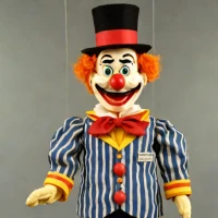 Pelham Puppets SS Clown