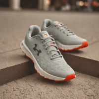 Under Armour Hovr Mach 4