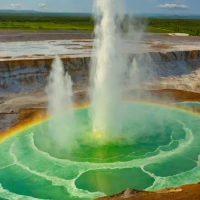 Vitrazh Geyser