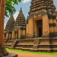 Wat Chang Lom, Sukhothai