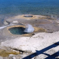 Lakeshore Geyser