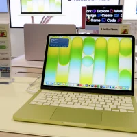 Apple MacBook Air (M-Series)