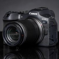 Canon EOS R7