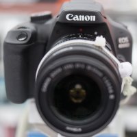 Canon EOS Rebel T100
